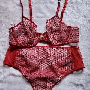 Victoria' Secret red bra set.